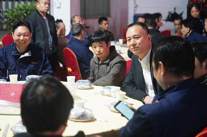 茄子影院成人污版家宴