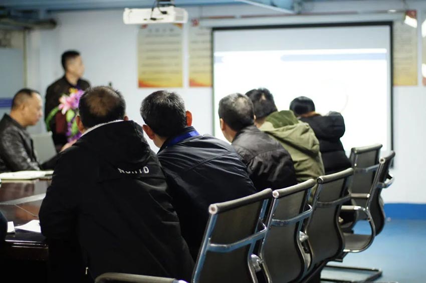 茄子影院成人污版研发、生产2020年度工作总结暨2021年度工作计划专题会议